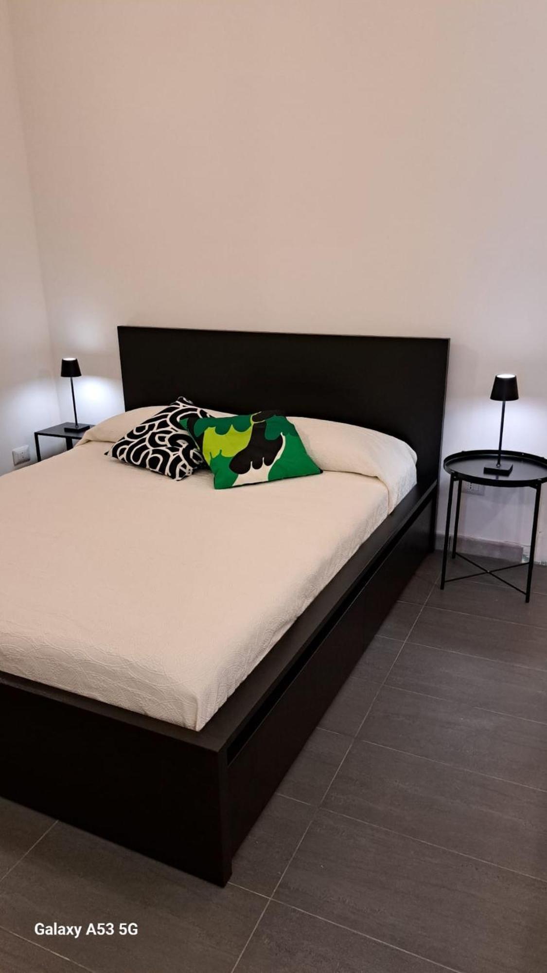 Crociferiholidayhome Катания Екстериор снимка